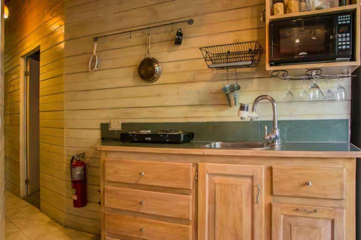 One32 Guesthouse Bejeweled Kingston Extérieur photo
