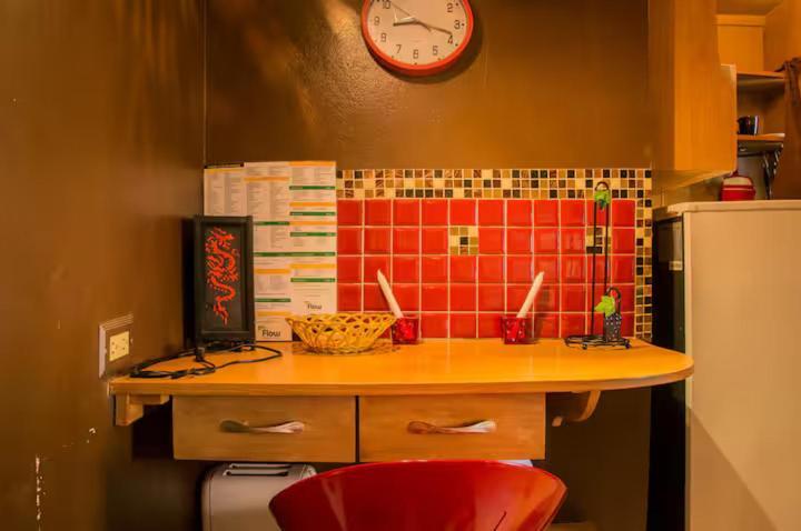 One32 Guesthouse Bejeweled Kingston Extérieur photo